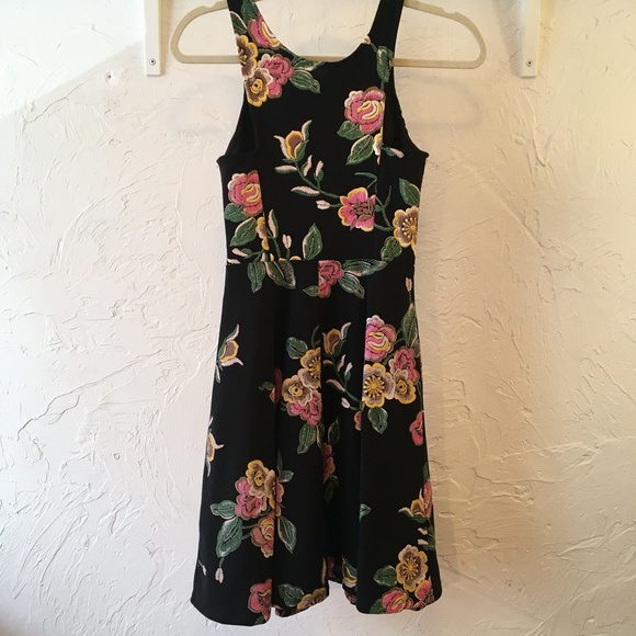 Black Dress with Flowers - Picture 2 of 3